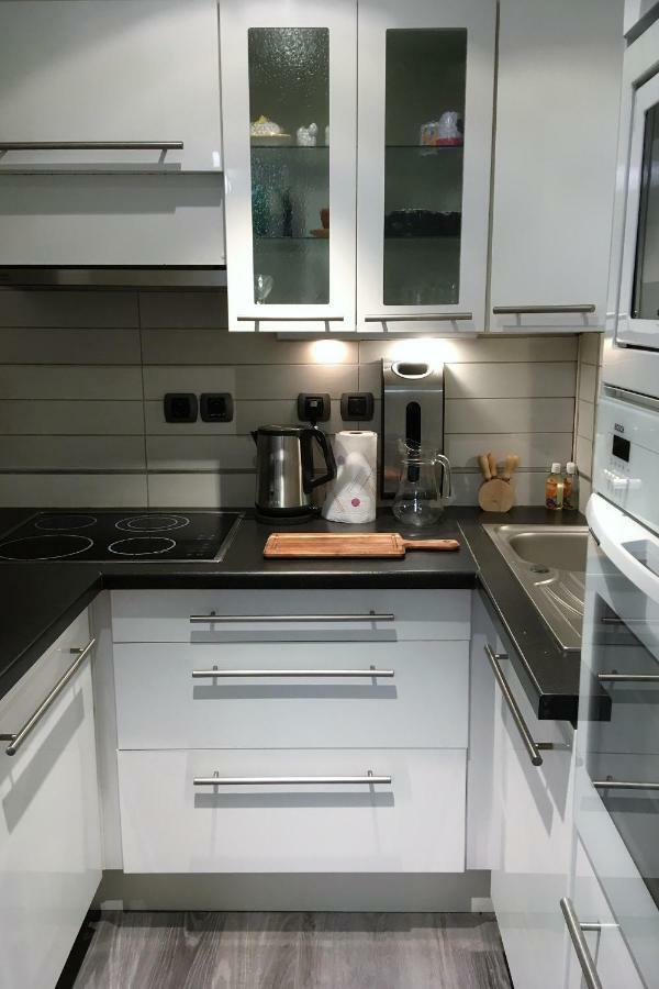 Splendide T3 De 70m2 Vue A 2 Minutes Du Centre-ville Appartement *
